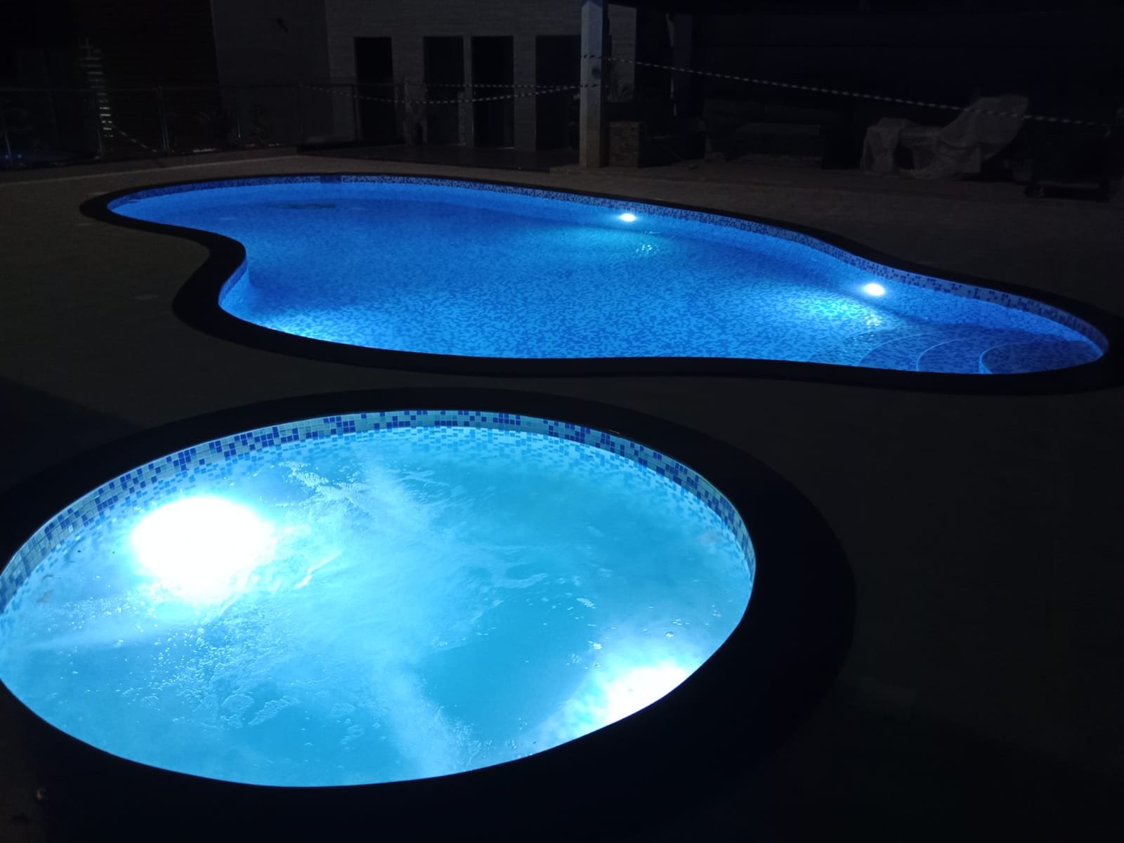 Dubai Hills Concrete Jacuzzi